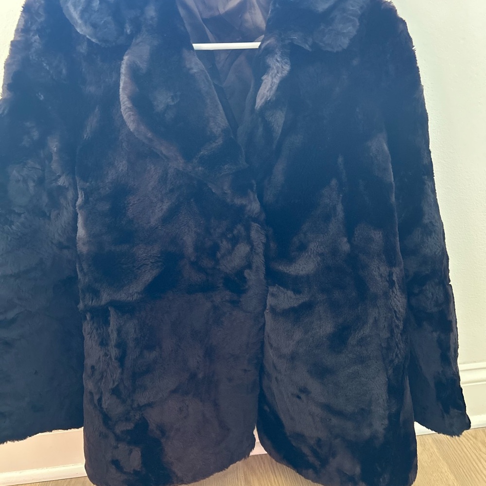 Luxurious Black Mink Fur Coat